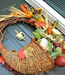 Cornucopia Fall Wreath - Celebrate & Decorate