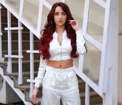 Nora fatehi in desi avatar. Nora Fatehi S Pachtaoge Video Inspired By Beyonce S Mine