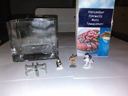 5 out of 5 stars. Diy Star Wars Hoth Diorama Using Powdered Sugar As Snow Glass Container And Some Small Figures Flormelis