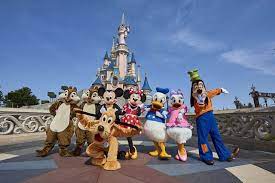 Disneyland paris is a theme park which is a part of disneyland paris. 4 Things Disneyland Paris Did Right