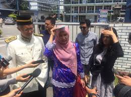 Member of the pkr party who started her second term as a member of malaysian parliament in 2013. Police Record Nurul Izzah S Statement Over Instagram Post