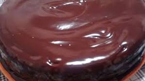 Resultado de imagem para bolo de cenoura com cobertura de chocolate foto figura