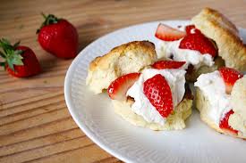 scones with strawberries and clotted