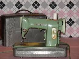 The motors of these riccar sewing machine are extremely sturdy and possess a higher capacity to double. Green Singer 185j Sewing Machine A Review Updated 12 1 11 Stitch Nerd