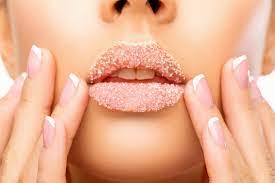 10 astuces naturelles pour des lèvres plus pulpeuses