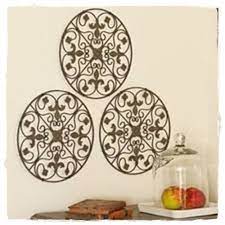 Round Wall Art Plaques
