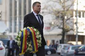 Klaus Iohannis a depus o coroană de flori în memoria victimelor de la Colectiv - Stirileprotv.ro