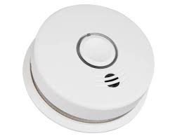 Your smoke alarm or smoke detector is a vital part of keeping your home safe from fire and smoke. Kidde Wire Free Interconnected Battery Powered Smoke Alarm With 10 Year Sealed Battery 21027308 Bulbs Com