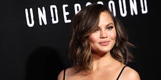 chrissy teigen skipped the grammys to