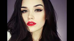 7 vine makeup looks for women with