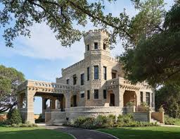 waco castle renovated by chip and