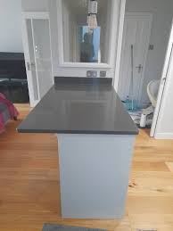 modern gloss grey howdens kitchen
