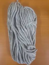 gray d 250g woolen carpet yarn at rs