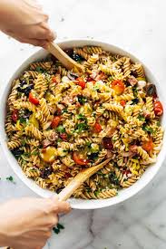 Recipe by the ny melrose family / lifestyle blog for crafts, recipes & more The Best Easy Pasta Salad Recipe Pinch Of Yum
