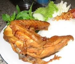 Selain tahu dan tempe, protein hewani seperti ayam sering diolah menjadi baceman oleh masyarakat yogyakarta. Peluang Bisnis Ayam Bacem Goreng Khas Jogya Dan Analisa Usahanya