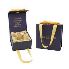 custom jewelry gift box with handle
