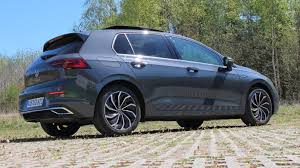 The 1.5 tsi is the first engine of the renewed ea211 evo family introduced in 2016. Vw Golf 1 5 Tsi Im Test Bestseller Auf Mutkurs Heise Autos