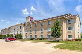 Hotel Comfort Suites Cedar Falls Ia Booking Com