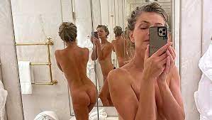 Textilfrei in Rom - Paulina PO-rizkova postet Nackt-Selfie aus Hotel |  krone.at