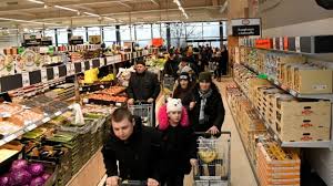 Във връзка с откриването на новите магазини лидл българия планира и редица дейности по облагородяване на. Lidl Otkri 100 Tniya Si Magazin V Blgariya Economy Bg