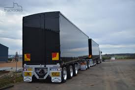 walking floor trailers in