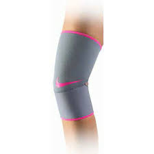 Nike Pro Combat Closed Patella Knee Sleeve 2 0 Injury Rehab