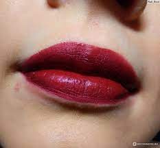 Губная помада Essence This is me lipstick - «07 enough яркий и страстный  оттенок. Отлично подойдет на выход.» | отзывы