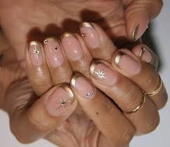 nail designs for the manicure minimalist