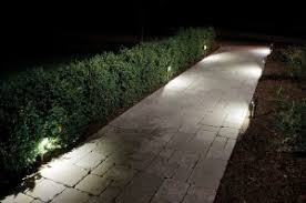 Your Handy Guide To Wireless Outdoor Landscape Lights Solar Vs Battery Powered Leds