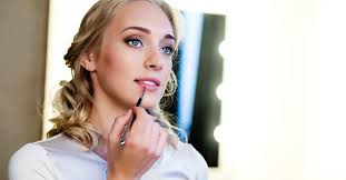 beauty expert glow makeup by lana vallo