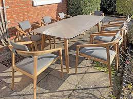 Contemporary Fsc Teak Dining Table And