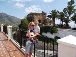 holidaying in spain travel tips and