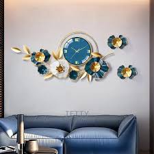 Light Luxury Wall Clock Metal