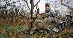 To be considered for any big game award, a trophy must be scored by a boone and crockett official measurer. Guide Logic 5 Tips For Field Judging Trophy Whitetails Guidefitter