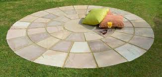 How To Lay A Paving Circle Homebuilding