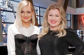 Kelly brianne clarkson was born on april 24, 1982 in fort worth, texas & raised in burleson, texas. Surprise Kelsea Ballerini Is Filling In For Kelly Clarkson On The Voice Country Now