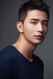 Visiting a good hairstylist on a regular basis is not enough for maintaining your hair healthy and good. Lee Yong Joo Korean Actor Actress Asian Man Haircut Asian Short Hair Asian Men Hairstyle