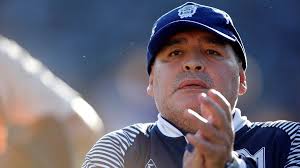 It was a shocking downfall of the most gifted player of his generation; Kurz Nach Seinem 60 Geburtstag Diego Maradona Fur Tests Ins Krankenhaus Gebracht Sportbuzzer De