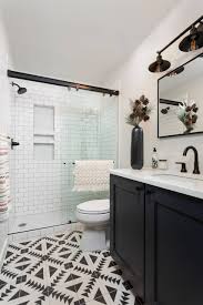 This simple shower provides a small seat and ledges for storing shower necessities. 75 Beautiful Sliding Shower Door Pictures Ideas August 2021 Houzz