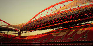 The club was founded on 23 march 1933; Sport Lisboa E Benfica Linkedin