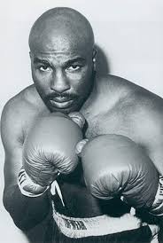 Earnie Shavers. From Boxrec Boxing Encyclopaedia. Jump to: navigation, search - 280px-Shavers79