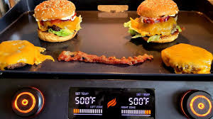 The two ''h'' style burners provide even heat. Blackstone E Series 22inch Electric Indoor Griddle Cheeseburgers Youtube