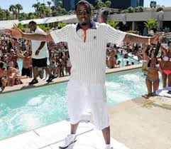 diddy hosts a vegas pool party