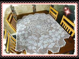 crochet round tablecloth w flower