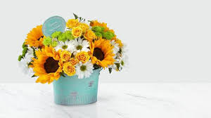 Absolutely dazzle him or her on their special day with our mesmerizing birthday bouquets. Best Online Flowers Flower Delivery Options For Various Occasions Cnn Underscored