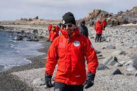 Instituto Antártico Uruguayo on Instagram: "🇺🇾El presidente Luis Lacalle  Pou visitó la Base Científica Antártica Artigas. El Presidente de la  República Oriental del Uruguay, visitó nuestra BCAA entre el pasado 19 y