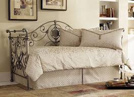Daybed Room