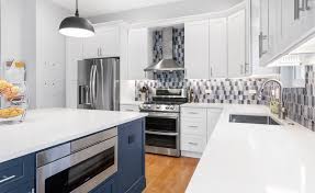 Another kitchen backsplash trend in 2021 is the porcelain stoneware finish. Kitchen Design Trends For 2020