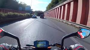 Vyzkoušejte si, zda dokážete při virtuální jízdě na motocyklu odhalit  všechna nebezpečí aneb MDČR představilo výukovou aplikaci pro motorkáře -  Autobible.cz