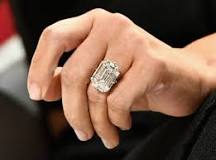 how-many-carats-is-kim-kardashians-ring